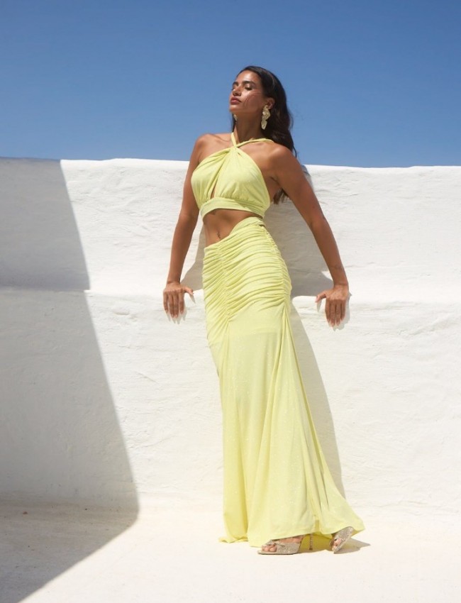 Κίτρινη lurex ψηλόμεση maxi ελαστική φούστα με σούρες στο πλάι και ιδιαίτερο άνοιγμα στην μέση Be You
