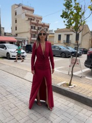 Μπορντώ μακρυμάνικο maxi Alica φόρεμα με σούρες μπροστά και σκίσιμο Be You