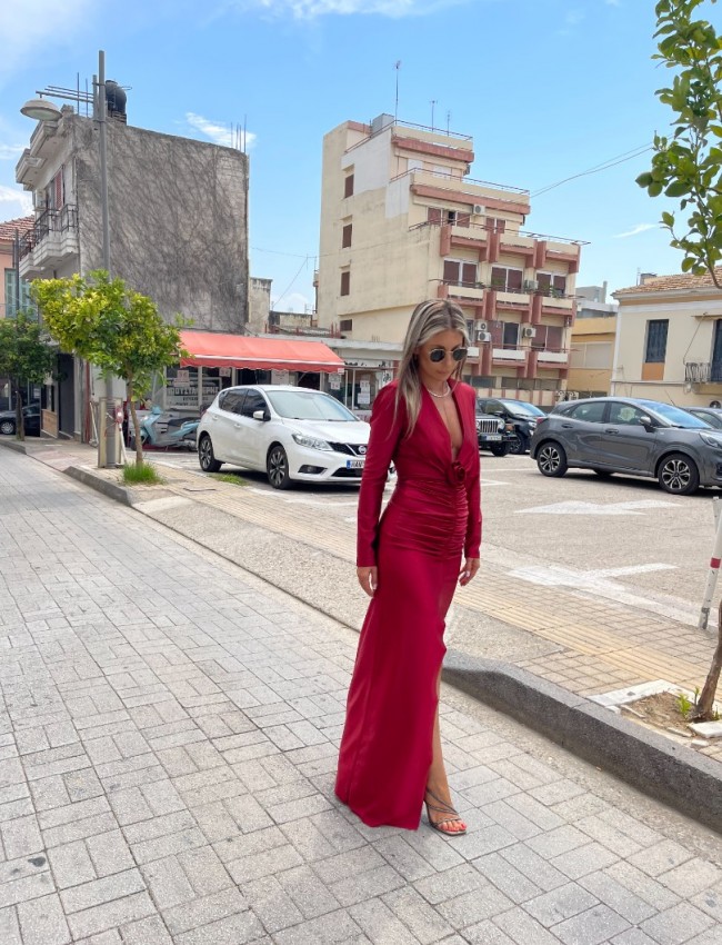Μπορντώ μακρυμάνικο maxi Alica φόρεμα με σούρες μπροστά και σκίσιμο Be You