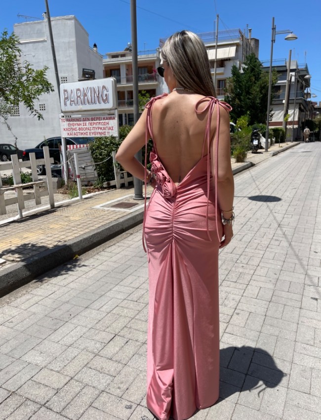 Ροζ-nude αμάνικο ζέρσευ maxi εξώπλατο φόρεμα, σε γοργονέ γραμμή, με σούρες πίσω, άνοιγμα στην πλάτη και 3D-λουλούδια Be you