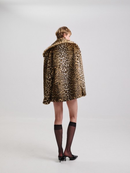 Animal printed καφέ γούνα-παλτό, με πέτο γιακά και κλείσιμο με κρυφές σούστες μπροστά Combos Knitwear 