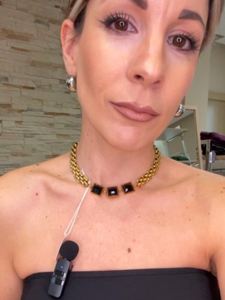 Gold chain necklace with black crystals 