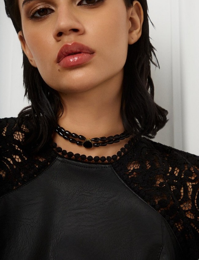 Black beads Choker