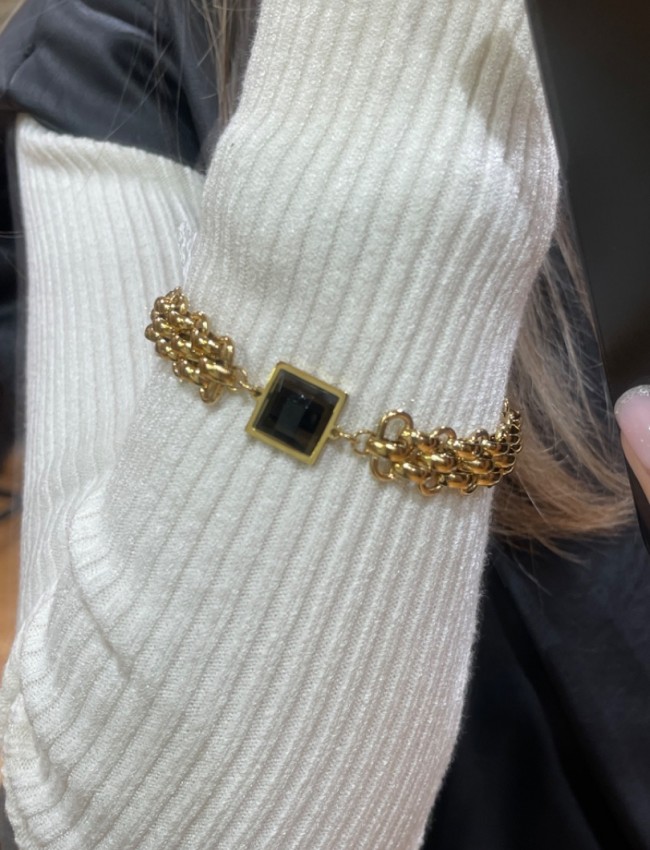 Gold chain-black crystal bracelet