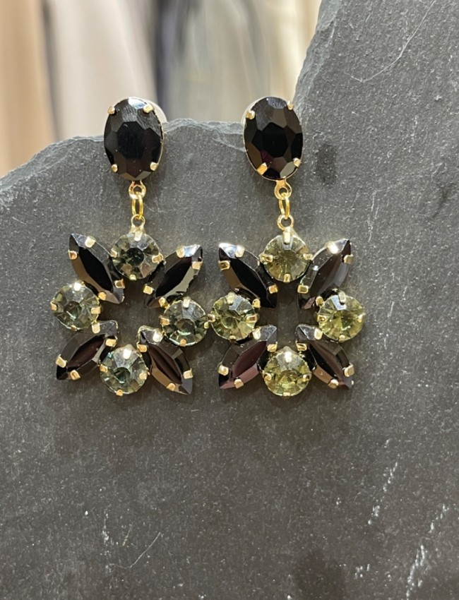 Black-khaki crystals earrings