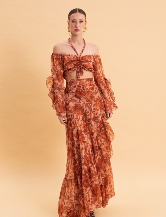 CINNAMON BLOOMS OFF SHOULDERS TOP WITH GOLD DETAILS Eveleya 
