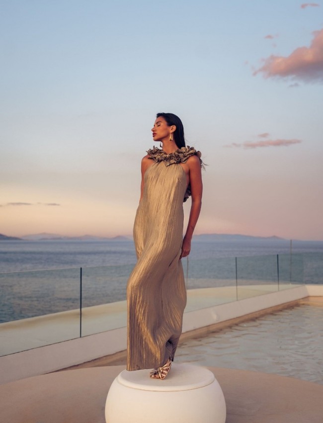 OLIVE MAXI SHIMMERING PLEATED DRESS