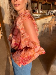 DUSTY PINK SHIRT WITH GOLD DETAILS DUSTY PINK SHIRT WITH GOLD DETAILS