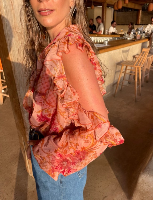 DUSTY PINK SHIRT WITH GOLD DETAILS DUSTY PINK SHIRT WITH GOLD DETAILS