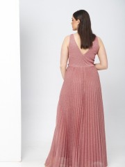 Πούδρα lurex αμάνικο maxi φόρεμα με πλισέ φούστα For you fashion