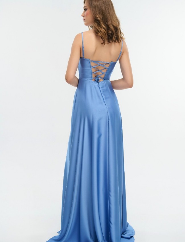 Light blue αμάνικο maxi σατέν φόρεμα σε κλος γραμμή, με εφαρμοστό μπούστο, αποσπώμενες τιράντες και ρυθμιζόμενα κορδόνια στην πλάτη For you fashion