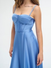 Light blue αμάνικο maxi σατέν φόρεμα σε κλος γραμμή, με εφαρμοστό μπούστο, αποσπώμενες τιράντες και ρυθμιζόμενα κορδόνια στην πλάτη For you fashion