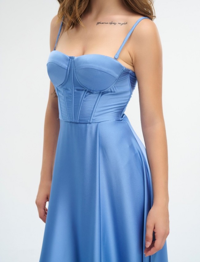 Light blue αμάνικο maxi σατέν φόρεμα σε κλος γραμμή, με εφαρμοστό μπούστο, αποσπώμενες τιράντες και ρυθμιζόμενα κορδόνια στην πλάτη For you fashion
