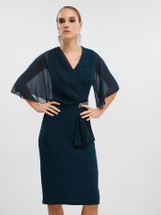 Κυπαρισσί lurex midi φόρεμα με μουσελίνα κοντό μανίκια και ιδιαίτερο κόσμημα στο μπροστά μέρος For you fashion 
