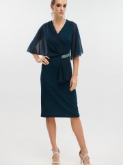 Κυπαρισσί lurex midi φόρεμα με μουσελίνα κοντό μανίκια και ιδιαίτερο κόσμημα στο μπροστά μέρος For you fashion 
