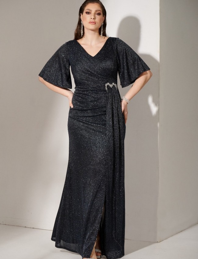 Μπλε navy lurex κοντομάνικο maxi φόρεμα με μικρό V στην λαιμόκοψη , αγκράφα-καρδιά μπροστά με στρας  και μπροστινό άνοιγμα for you fashion