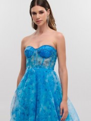 Floral printed σιελ τούλινο midi strapless φόρεμα με κεντημένο μπούστο, μη αποσπώμενο ζωνάκι και ρυθμιζόμενα κορδόνια στην πλάτη For you fashion