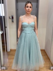 Μέντα strapless midi τούλινο φόρεμα με glitter, μη αποσπώμενο ζωνάκι στην μέση, ασημί κορδόνι στο πλάι και κλείσιμο με φερμουάρ πίσω For you fashion