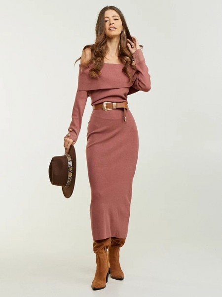 Σάπιο μήλο off shoulder midi πλεκτό φόρεμα, με lurex λεπτομέρειες και χρυσά κουμπιά στις μανσέτες Lynne