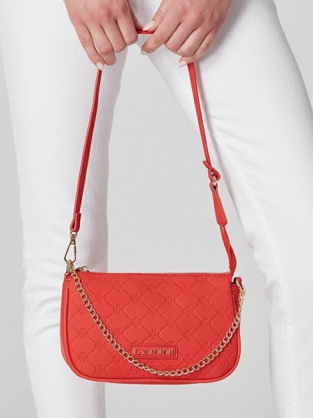 Κόκκινη shoulder bag με mongram print, λεπτομέρεια αλυσίδας, κλείσιμο με φερμουάρ και μακριά αποσπώμενη αλυσίδα Lynne