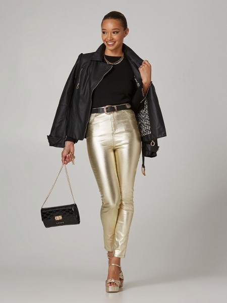 Μαύρο faux- leather jacket με πλαϊνό κούμπωμα με χρυσό φερμουάρ, αποσπώμενη ζώνη και χρυσά κουμπιά στις μανσέτες στα μανίκια Lynne