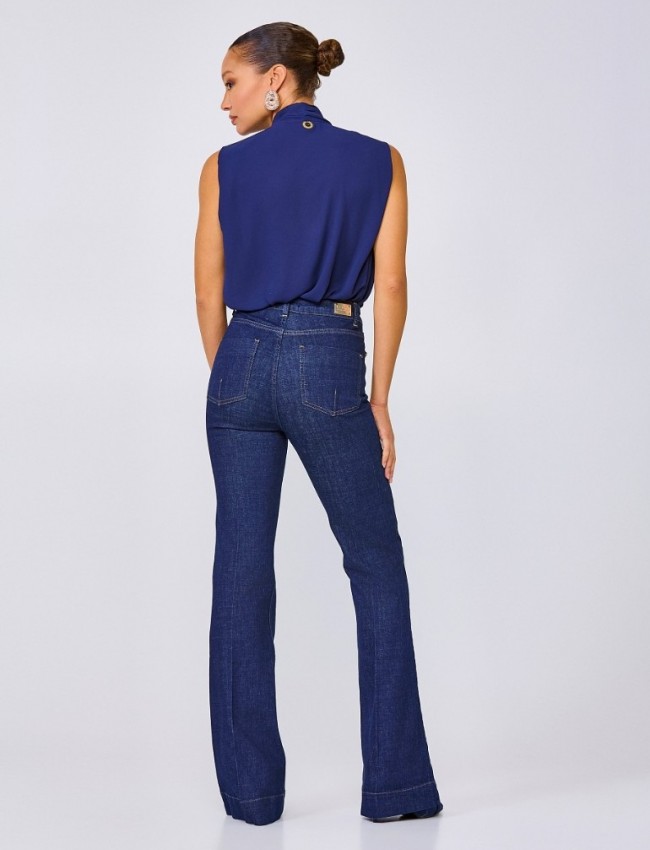 Blue jean ψηλόμεσο ελαστικό παντελόνι καμπάνα με χρυσές αλυσίδες στις τσέπες και χωρίς ξεβάμματα Lynne