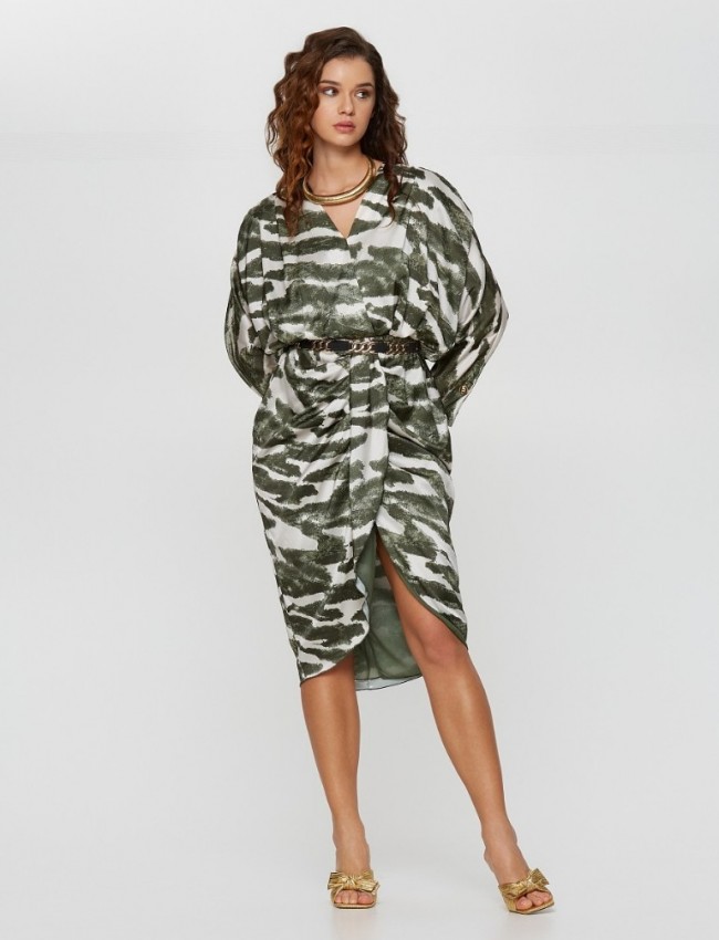 Animal printed λαδί κρουαζέ midi φόρεμα με λάστιχο στη μέση, ρεγκλάν μανικοκόλληση και μικρές σούρες με βολάν στο μπροστινό κάτω μέρος Lynne  