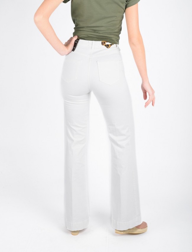 Εκρού high-waisted jean παντελόνι καμπάνα με μικρές τσέπες μπροστά, χρυσά κουμπιά και animal printed λεπτομέρεια στο ζωνάκι στη μέση Lynne