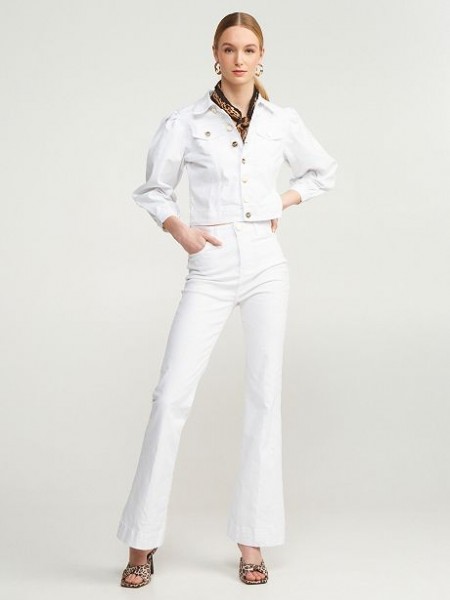 Λευκό high-waisted καμπάνα jean σε ελαστικό ύφασμα και χρυσό διακοσμητικό πίσω στη μέση Lynne
