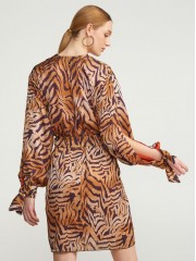 Zebra printed μακρυμάνικο σατέν κοντό φόρεμα, κρουαζέ μπροστά, λάστιχο στη μέση, αποσπώμενη ζώνη και μεγάλα ανοίγματα με δέσιμο στα μανίκια Lynne