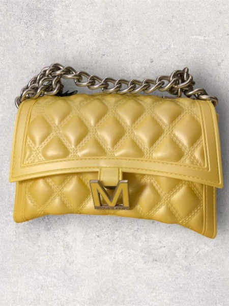 FLAT RHOMBUS small 25 MELLOW YELLOW/SATIN SILVER CHAIN SHOULDER BAG