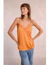 Πορτοκαλί αμάνικο σατέν lingerie σε ίσια γραμμή με λεπτές ρυθμιζόμενες τιράντες και δαντέλα στο τελείωμα Molly Bracken