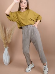 Καρώ μπεζ high-waisted carrot-fit LARDY παντελόνι με πιέτες μπροστά, πλαϊνές τσέπες και αποσπώμενη υφασμάτινη ζώνη Namaste
