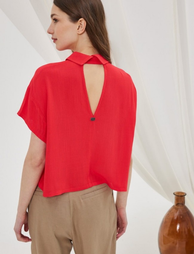 IREO RED SHIRT NAMASTE