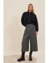Tweed γκρι ψηλόμεση cropped SHEEP παντελόνα, μπροστινές πιέτες, πλαϊνές τσέπες και κλείσιμο με κρυφό φερμουάρ και κουμπί μπροστά Namaste 