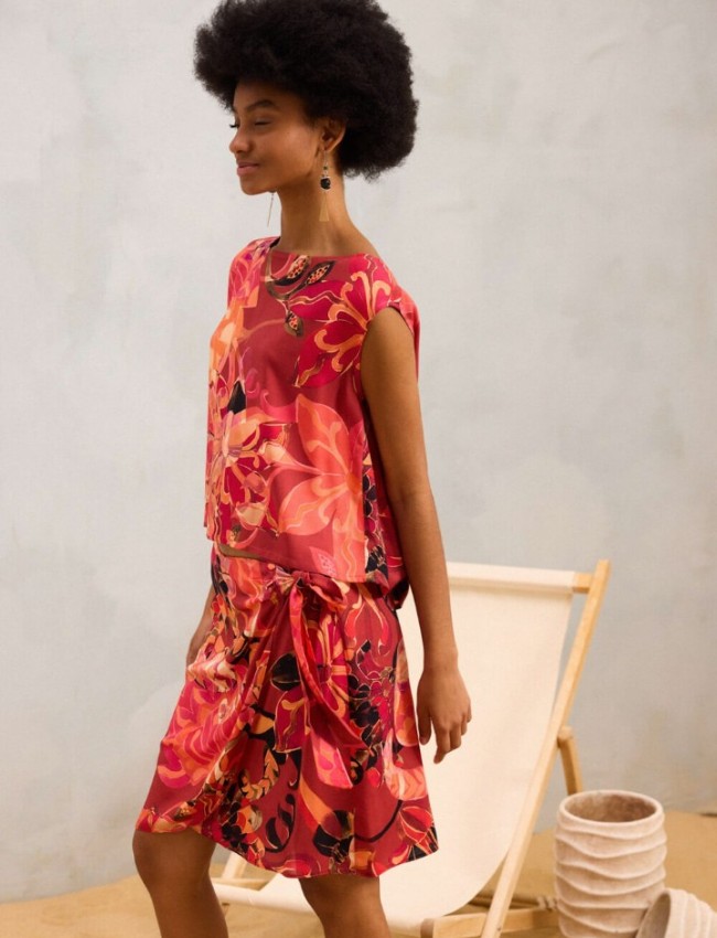 Floral printed πορτοκαλί αμάνικη μπλούζα YISETI σε τετράγωνη γραμμή, χαμόγελο λαιμόκοψη και κλείσιμο με διπλά κορδόνια στην πλάτη namaste