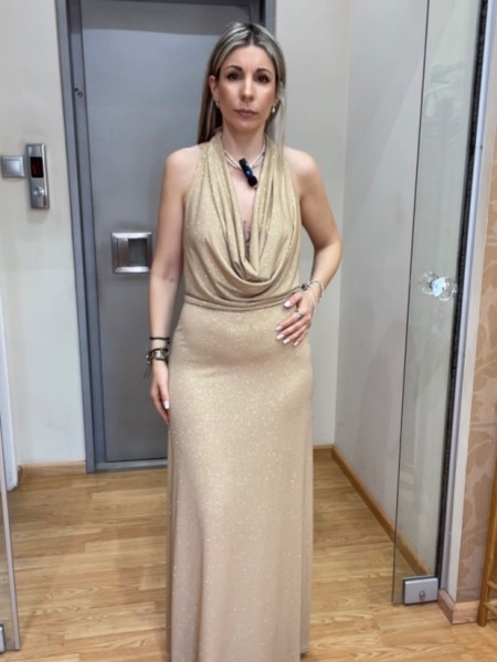 Χρυσό αμάνικο maxi lurex εξώπλατο φόρεμα με ντραπέ λαιμόκοψη, σε Α-γραμμή και αποσπώμενο bralette Romina exclusive