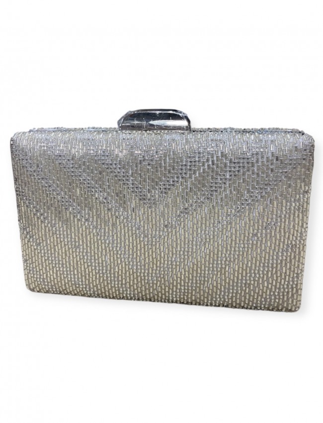 Λευκή τσάντα clutch επενδεδυμένη με χάντρες και αποσπώμενη αλυσίδα Romina exclusive
