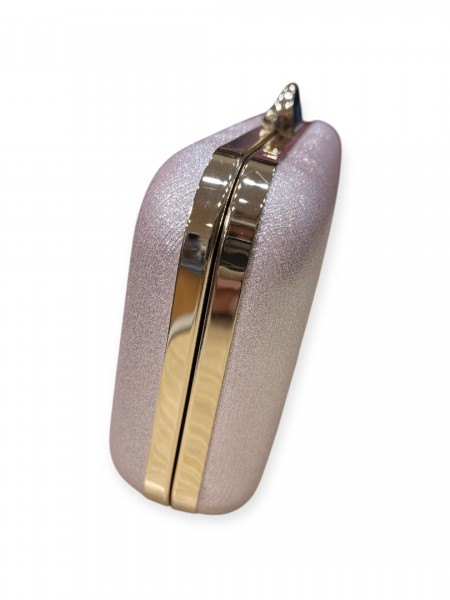 Ροζ μεταλλιζέ clutch με χρυσές λεπτομέρειες και αποσπώμενη αλυσίδα Romina exclusive