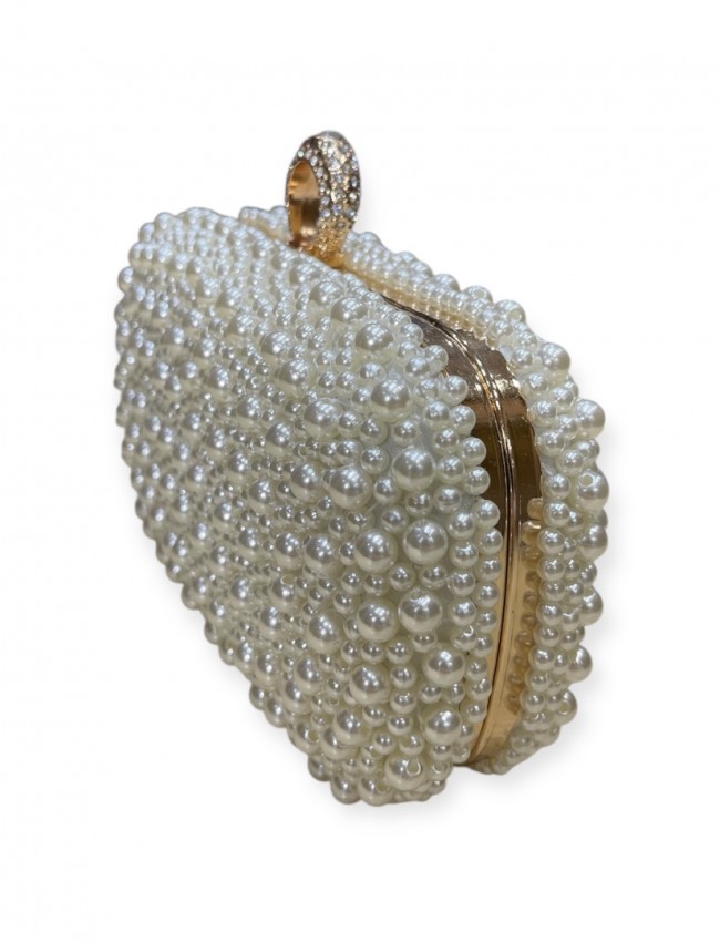 Λευκή τσάντα clutch με πέρλες και στρασένιο κούμπωμα Romina exclusive