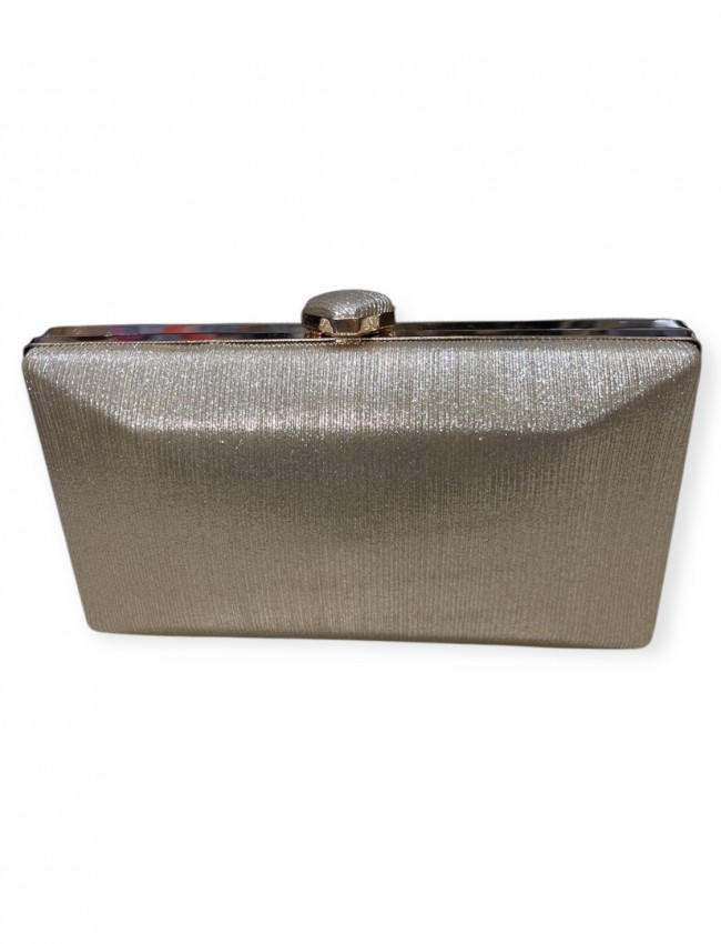 Χρυσό μεταλλιζέ clutch με αποσπώμενη αλυσίδα Romina exclusive