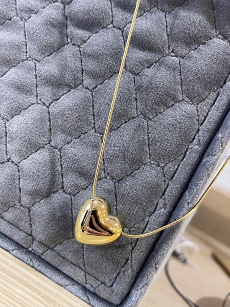 Hearts gold neckless......Romina exclusive 