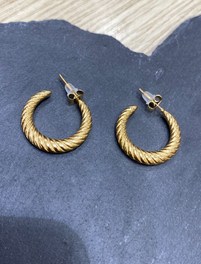 Hoops gold......Romina exclusive 