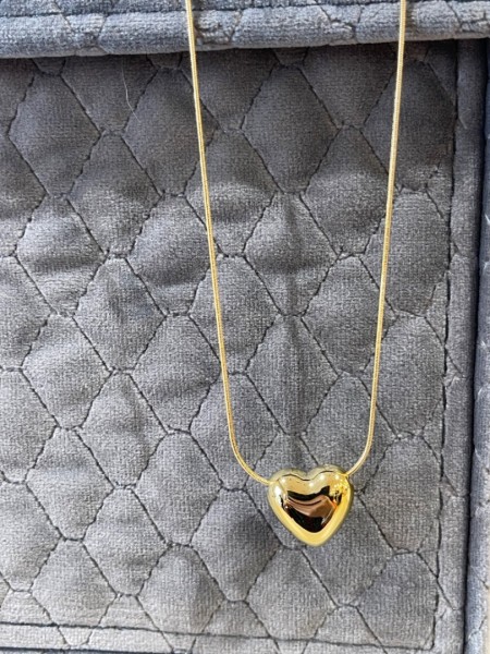 Hearts gold neckless......Romina exclusive 