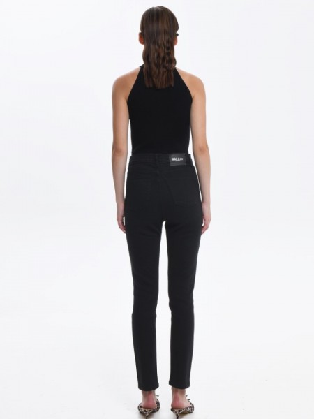 RINA BLACK DENIM PANTS