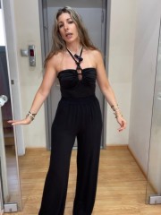 Μαύρη ψηλόμεση παντελόνα σε viscose ύφασμα, ίσια γραμμή, χωρίς τσέπες και λάστιχο στην μέση We Coss