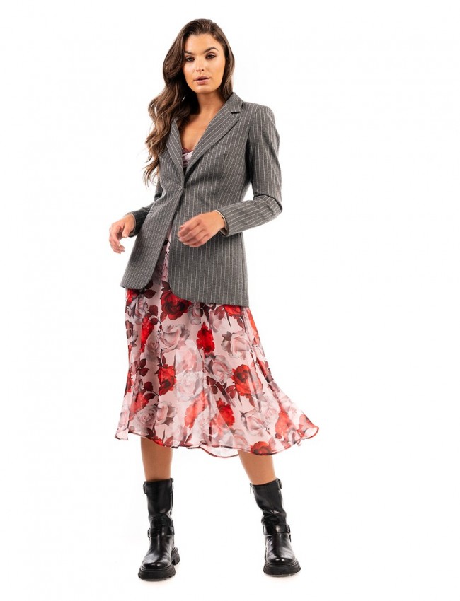 Floral printed κόκκινο μακρυμάνικο midi φόρεμα, σε κλος γραμμή, 3/4 μανίκια, ανοιχτή χαμόγελο λαιμόκοψη και κλείσιμο με κρυφό φερμουάρ πίσω We coss 