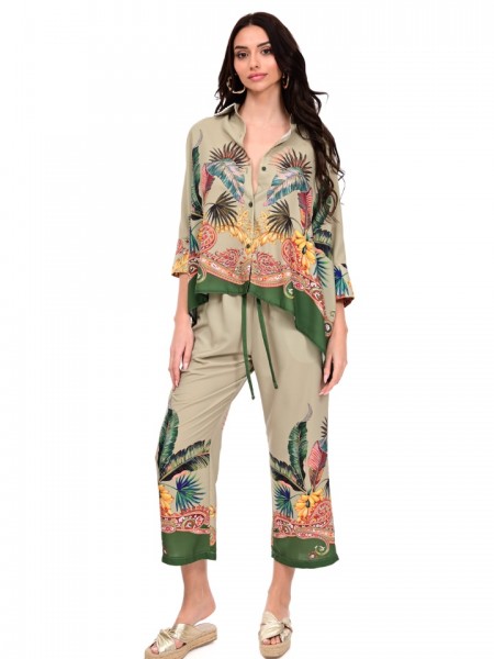 Εμπριμέ olive κοντομάνικο πουκάμισο σε oversized τετράγωνη γραμμή, , ζωγραφιστό τύπωμα και διακοσμητικα μικρά πον-πον στον γιακά We Coss