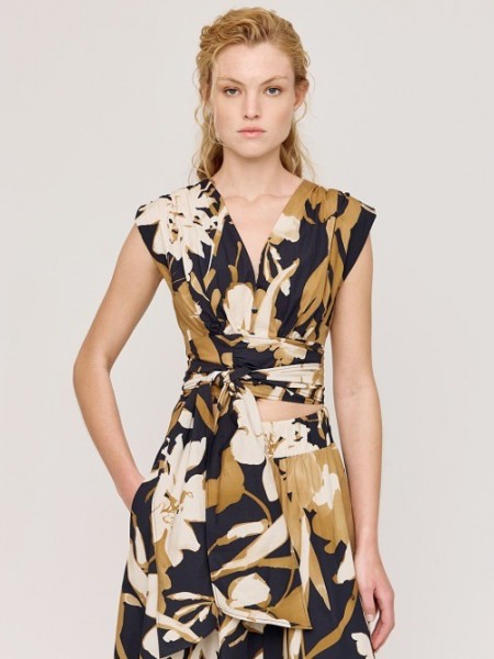 Floral printed κάμελ αμάνικη cropped μπλούζα με V- λαιμόκοψη, μπροστινό κόμπο με δέσιμο και μικρές σούρες στους ώμους Access