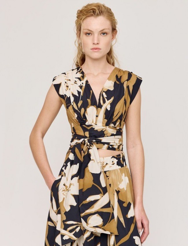 Floral printed κάμελ αμάνικη cropped μπλούζα με V- λαιμόκοψη, μπροστινό κόμπο με δέσιμο και μικρές σούρες στους ώμους Access